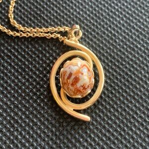 Jasper gold swirl necklace